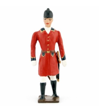Veneur, veste rouge à parements noir, avec fouet à la ceinture