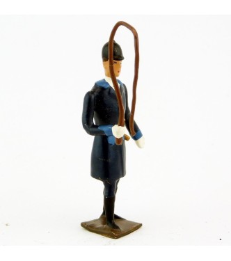 Veneur, manteau bleu Pompiers à parements bleu Gentiane, avec fouet à la main