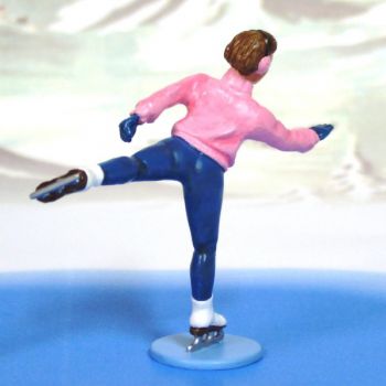 Patineuse en rose et bleu