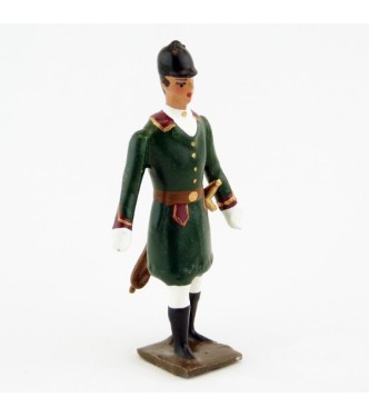 Veneur, manteau vert Russe à parements bordeaux, avec fouet à la ceinture