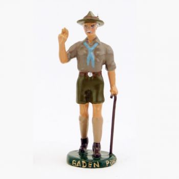 Baden-Powell faisant le salut scout