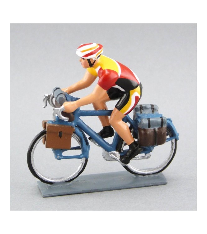 Cyclotouriste (Cyclo-randonneur), t-shirt rouge, jaune et blanc