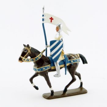 porte-étendard des croisés à cheval, cotte argentée, surcot crème et casque poin