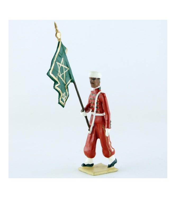 porte-drapea de la Garde Royale Marocaine