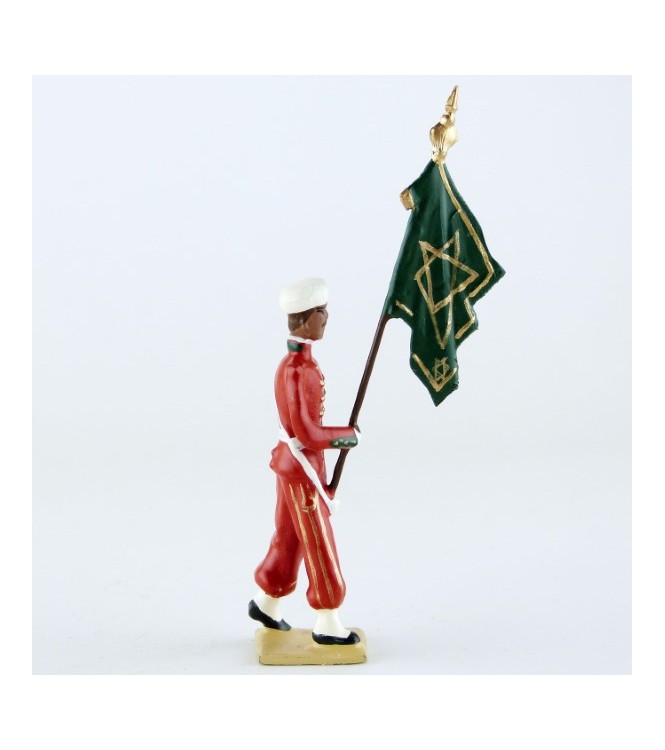 porte-drapea de la Garde Royale Marocaine