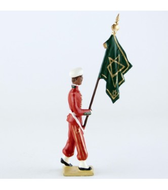 porte-drapea de la Garde Royale Marocaine