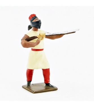touareg au feu, tunique crème, pantalon rouge