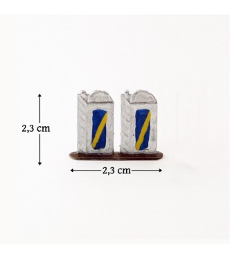 2 bidons d'essence (plat)