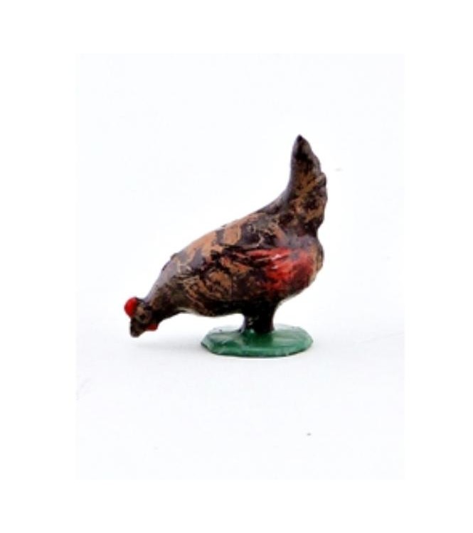 Poule marron picorant