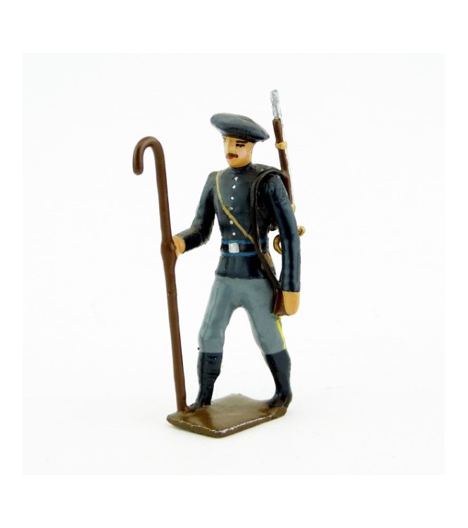 officier des chasseurs alpins, tenue bleue, avec canne à la main