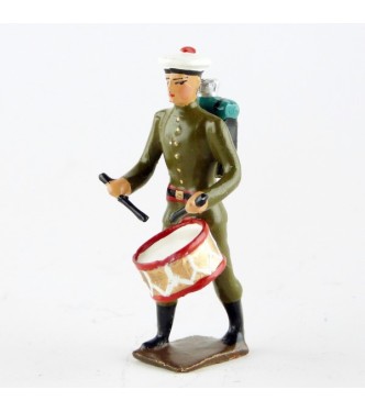 tambour des fusiliers marins en tunique kaki
