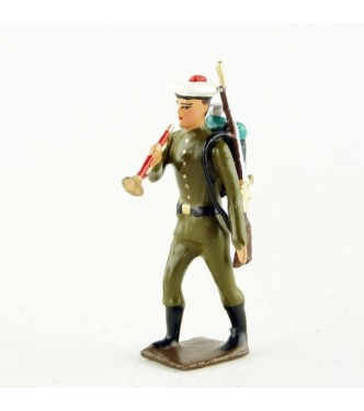 clairon des fusiliers marins en tunique kaki