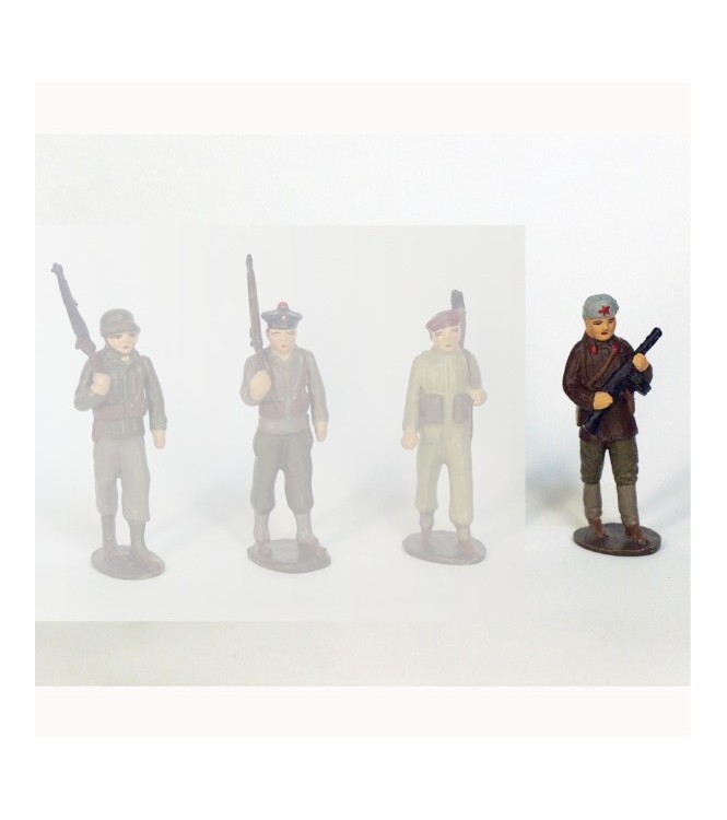 soldat Russe (les Héros de la Libération - 1945) (h. 65 mm)