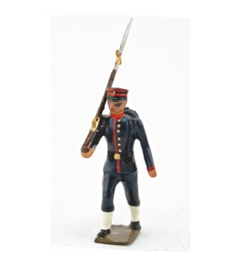 fantassin de l'infanterie japonaise au défilé