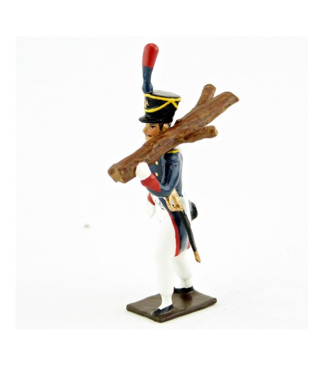 Voltigeur avec branche d'arbre sur l'épaule (diorama « la veillée d'Austerlitz »
