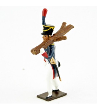 Voltigeur avec branche d'arbre sur l'épaule (diorama « la veillée d'Austerlitz »