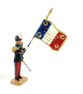 Porte-drapeau au défilé (Saint-Cyr) (S.E.A)
