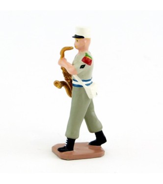 Saxophonede la Musique De La Légion Etrangère, tenue Terre de France (S.E.A)