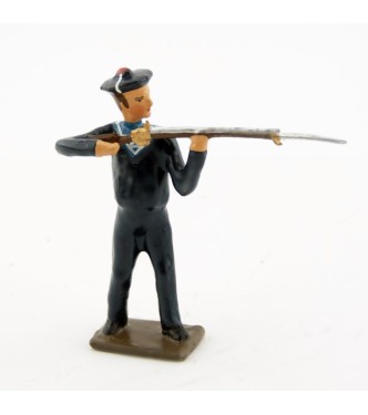 matelot des marins bleus au feu, fusil en joue