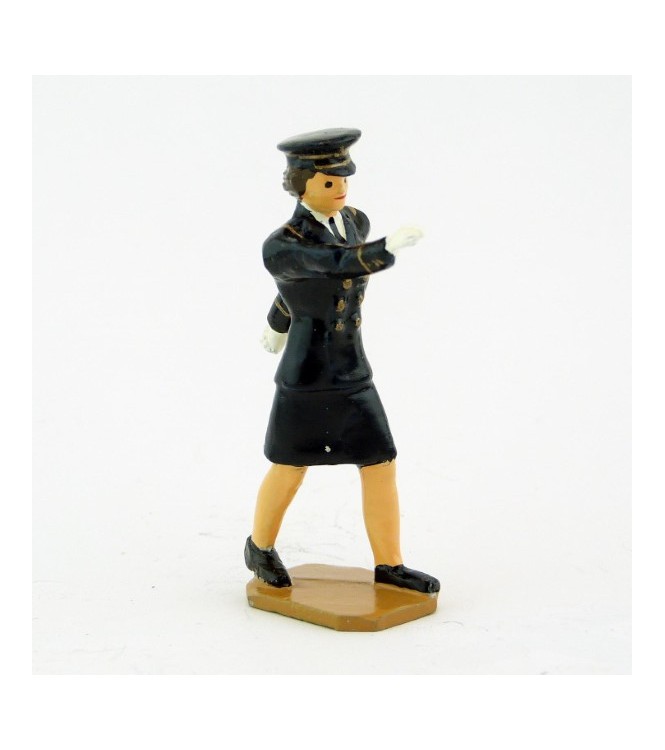 Femme suiveuse de monôme - ArtsetMetiers (S.E.A)