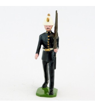 Fantassin, fusil sur l'épaule, des Royal Marines / Royal Scots Guards (S.E.A)