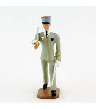 Officier avec sabre sur l'épaule - Ensoa / Saint-Maixent (S.E.A)
