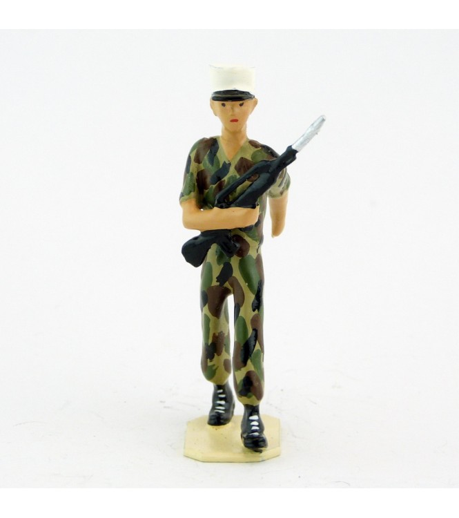 Homme de troupe, képi blanc, Famas, tenue camouflage - Légion Etrangère (S.E.A)