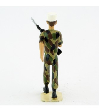 Homme de troupe, képi blanc, Famas, tenue camouflage - Légion Etrangère (S.E.A)