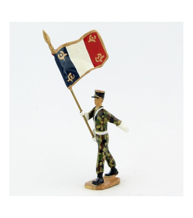 Porte-Drapeau, képi noir, tenue camouflage - Légion Etrangère (S.E.A)