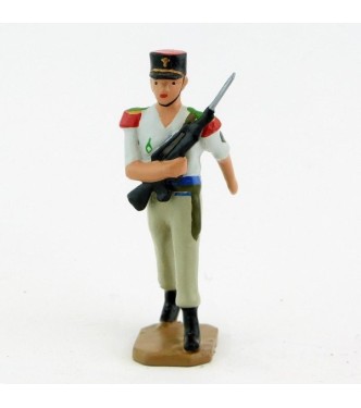 Sous-officier avec Famas, tenue Terre de France - Légion Etrangère (S.E.A)