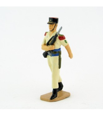 Sous-officier avec Famas, tenue Sable - Légion Etrangère (S.E.A)