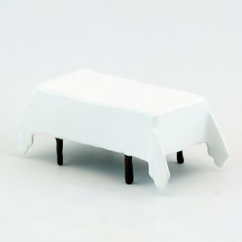 table avec nappe blanche