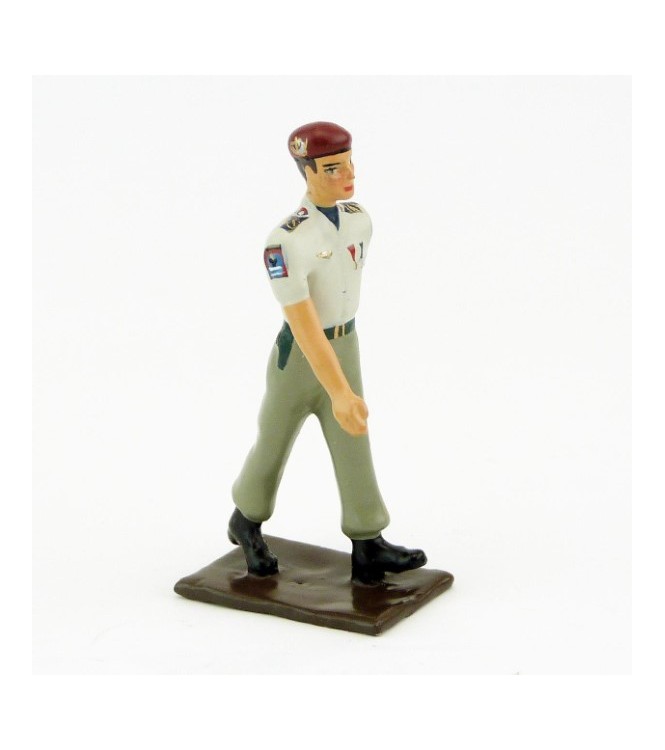 Officier du 8e RPIMa (Régiment de Parachutistes d'Infanterie de Marine)
