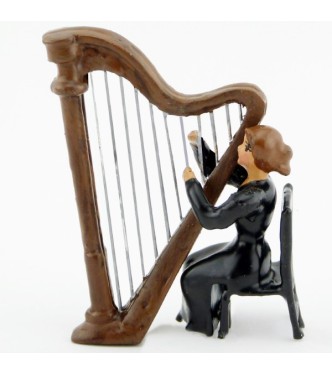 musicienne de l'orchestre assise jouant de la harpe (2 p.)
