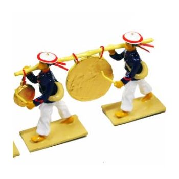 Ensemble de 2 piétons transportant Gong