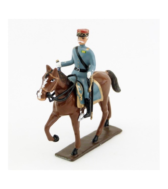 Général Pétain à cheval