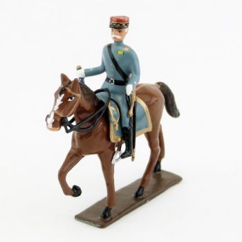 Général Pétain à cheval