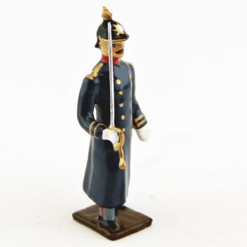 officier de l'infanterie prussienne capote bleue, casque à pointe (pickelhaub