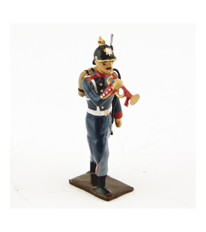 clairon de l'infanterie prussienne capote bleue, casque à pointe (pickelhaube
