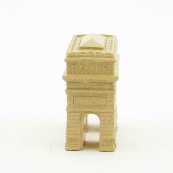 petit Arc de triomphe en volume (h. 5 cm x l. 4,5 cm x p. 2,5 cm)