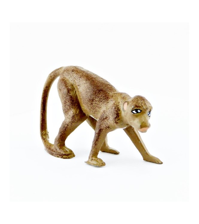 Singe sur ses 4 pattes