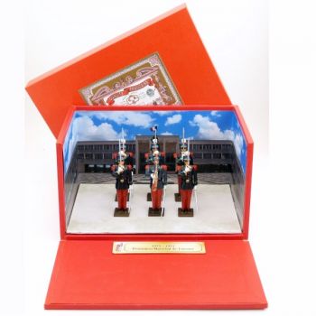 coffret diorama « la garde au Drapeau de Saint-Cyr » (promotion « Turenne »)