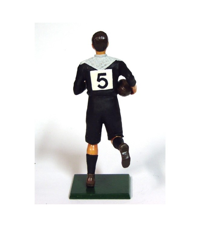 Rugbyman Néo-zélandais (1908) (h. 12 cm)