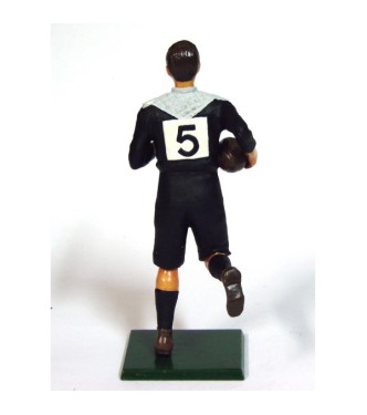 Rugbyman Néo-zélandais (1908) (h. 12 cm)