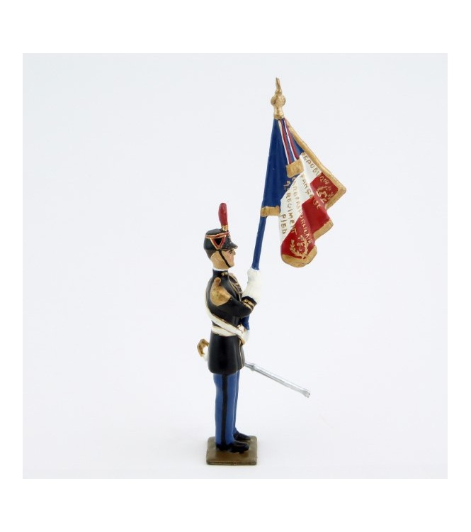 porte-drapeau de la Garde Républicaine au fixe