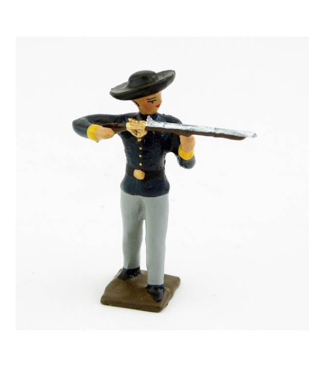 Mexicain, fusil en joue, sombrero noir
