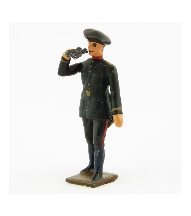 officier des Artilleurs de montagne avec Jumelles