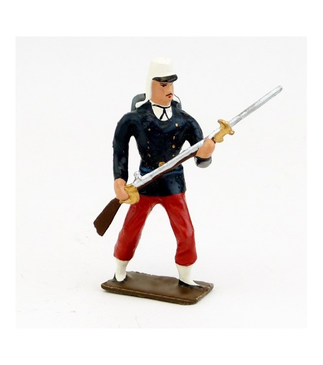 Légionnaire, tenue du débarquement de Cochinchine, avec fusil