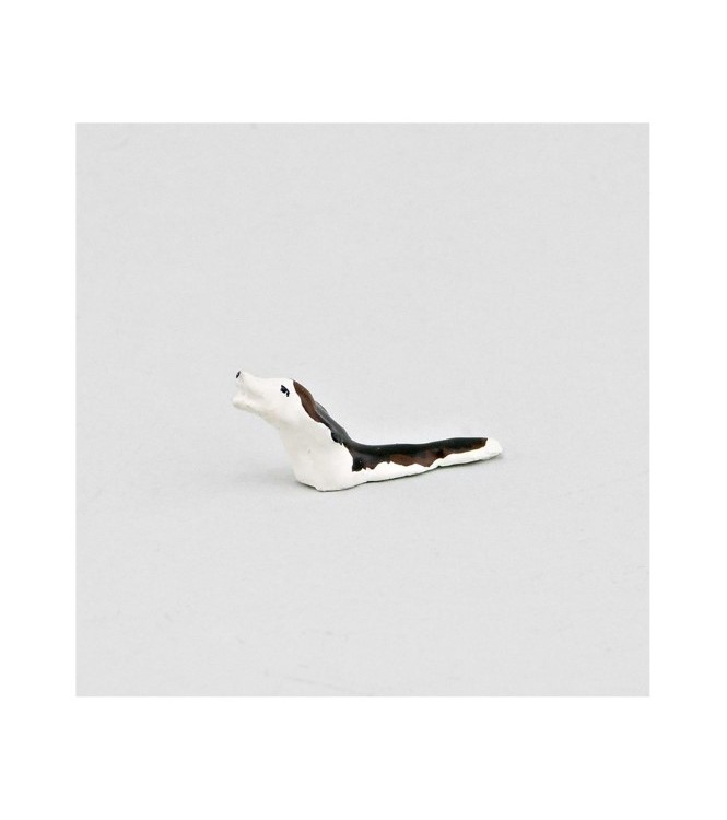 Chien de chasse à courre (Beagle) dans l'eau