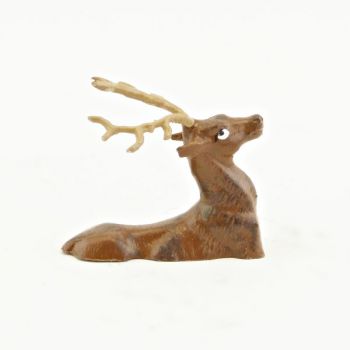 Cerf dans l'eau
